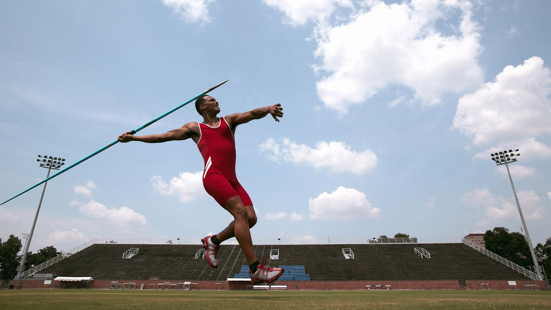 乒乓球比赛现场气氛火热